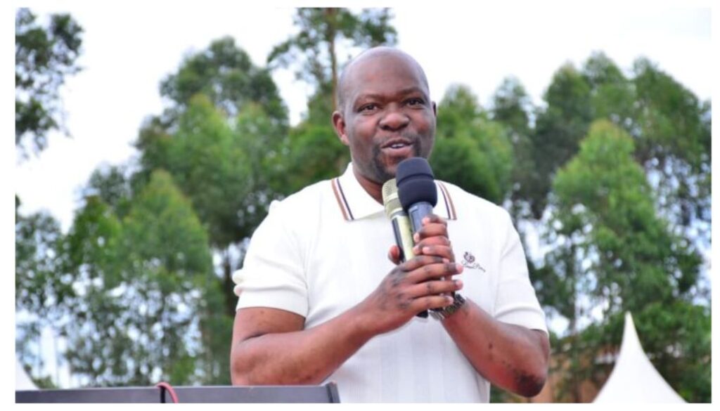 Caleb Amisi launched an unprecedented attack on Murang'a Governor Irungu Kang'ata, who has barely settled into Linda Mwananchi