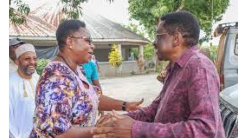 Siaya Governor James Orengo has welcomed former Gender Cabinet Secretary Aisha Jumwa to the Linda Mwananchi movement. 