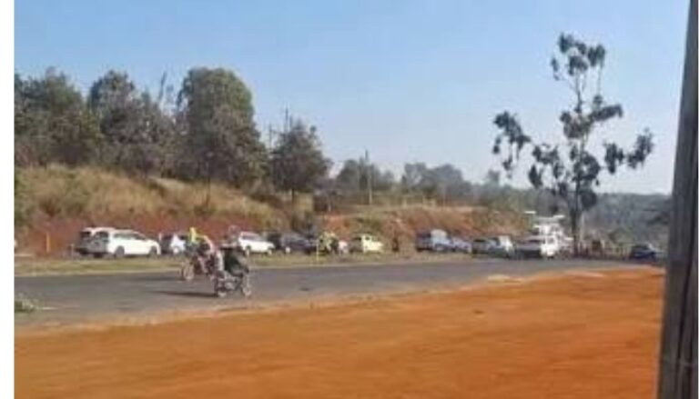 Armed goons block Thika Superhighway, demand money from motorists