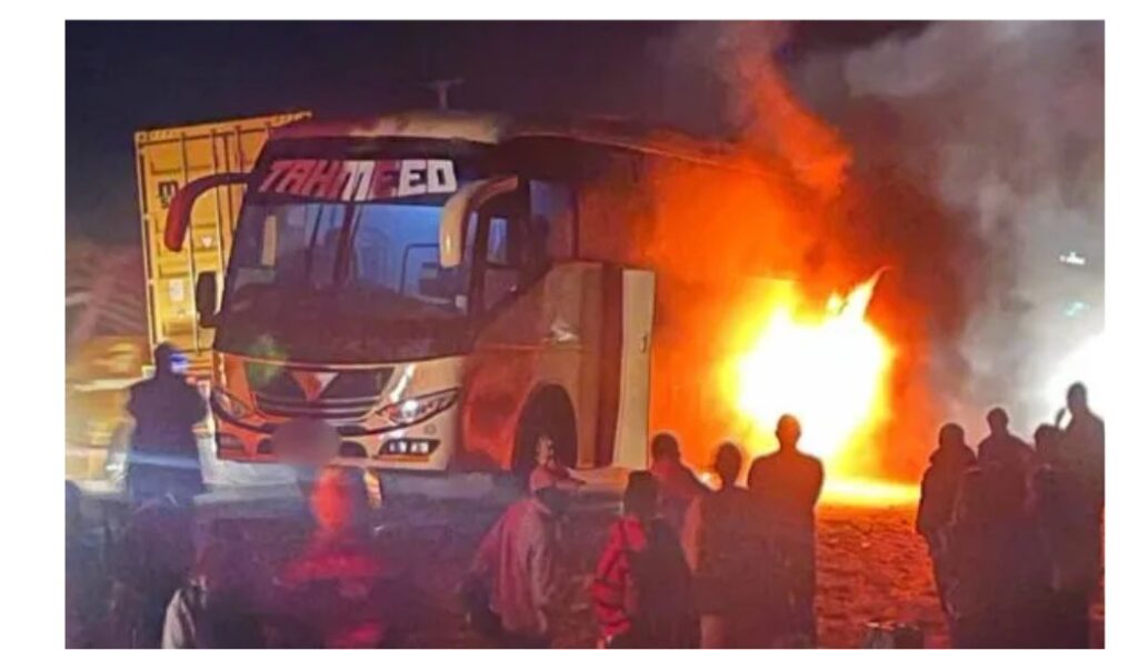 Passenger bus with 50 people burst into flames along Nairobi - Mombasa Highway