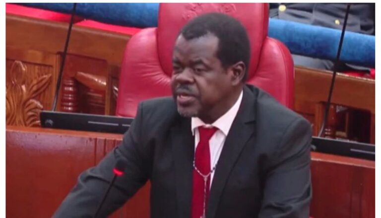 Senator Omtatah suspended for 3 days after refusing to apologise over Ruto ‘yapping’ remarks