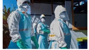 Ebola cases rise to 7 as three health workers test positive
